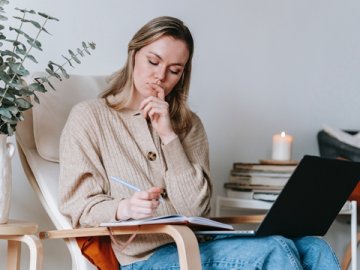 塞浦路斯注冊優勢：低稅率與本土號的三大核心優勢