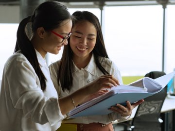 注冊加拿大公司合法節稅40%，年薪10萬到手6萬